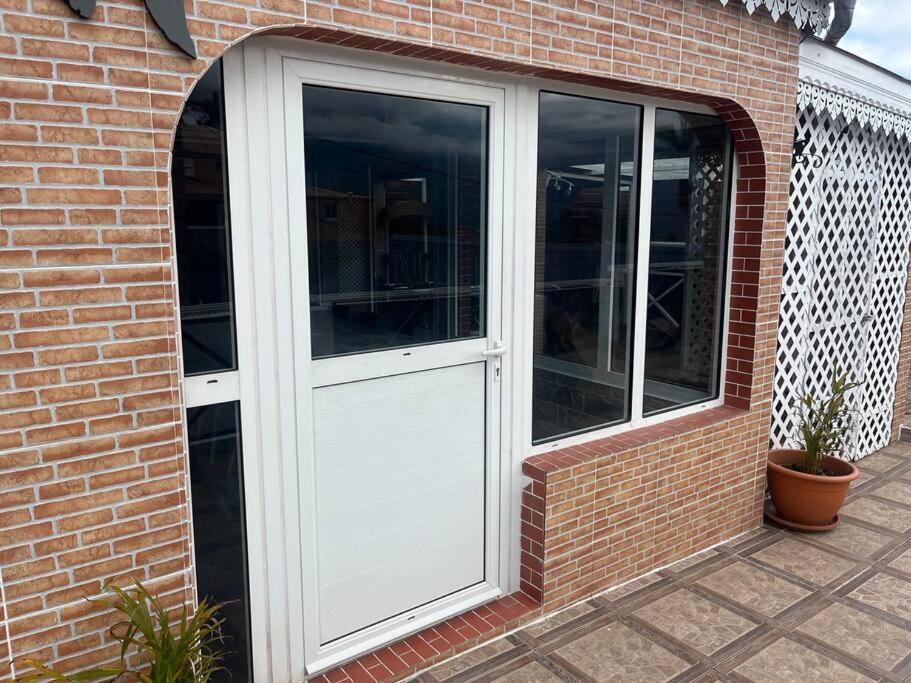 La Villa Creole - Location Saisonniere 锡拉奥 外观 照片